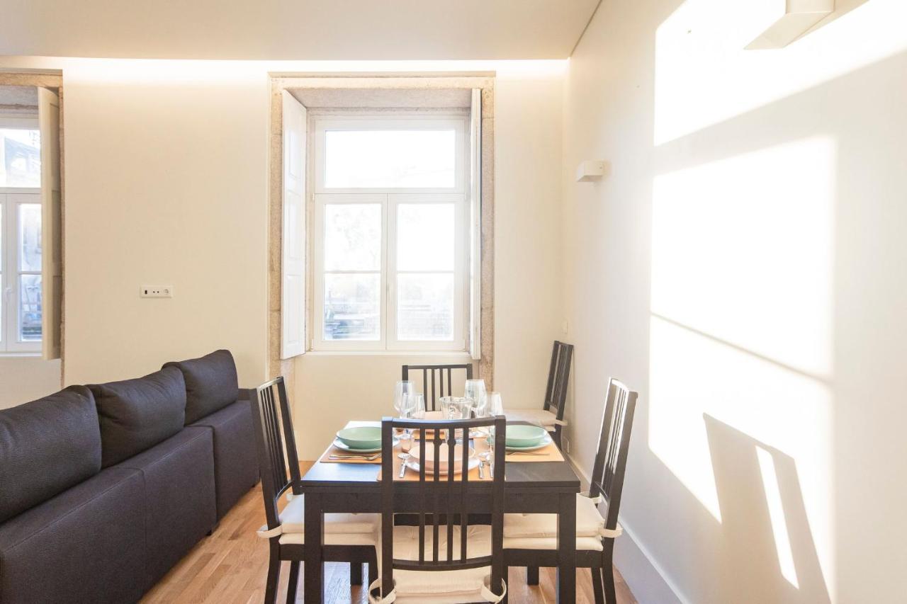 Modern 2Br Duplex Downtown By Art District By Lovelystay Porto Buitenkant foto